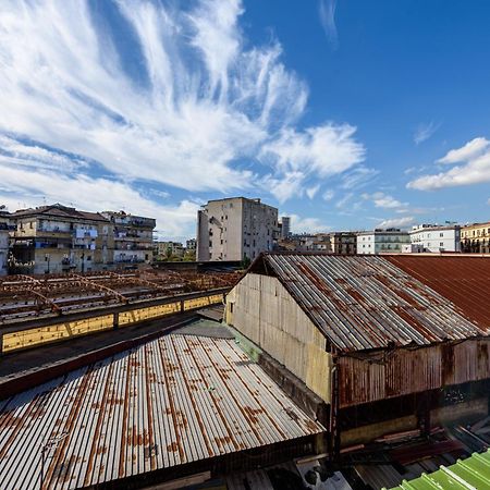 Napoli Centrale Di Fabio E Veronica Lt Eksteriør bilde